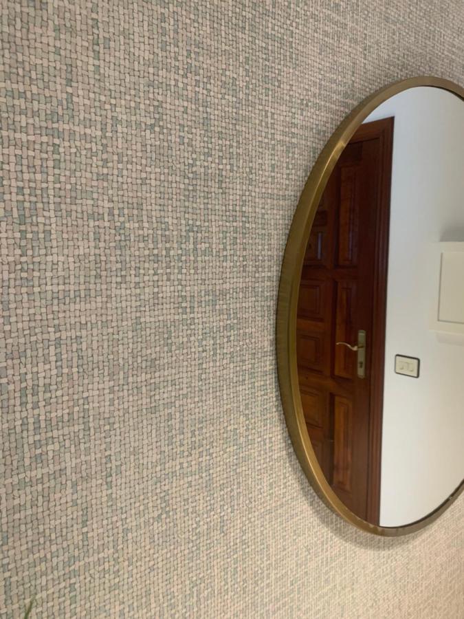 Byhouse Gran Via 35 Apartment Sarria Bagian luar foto